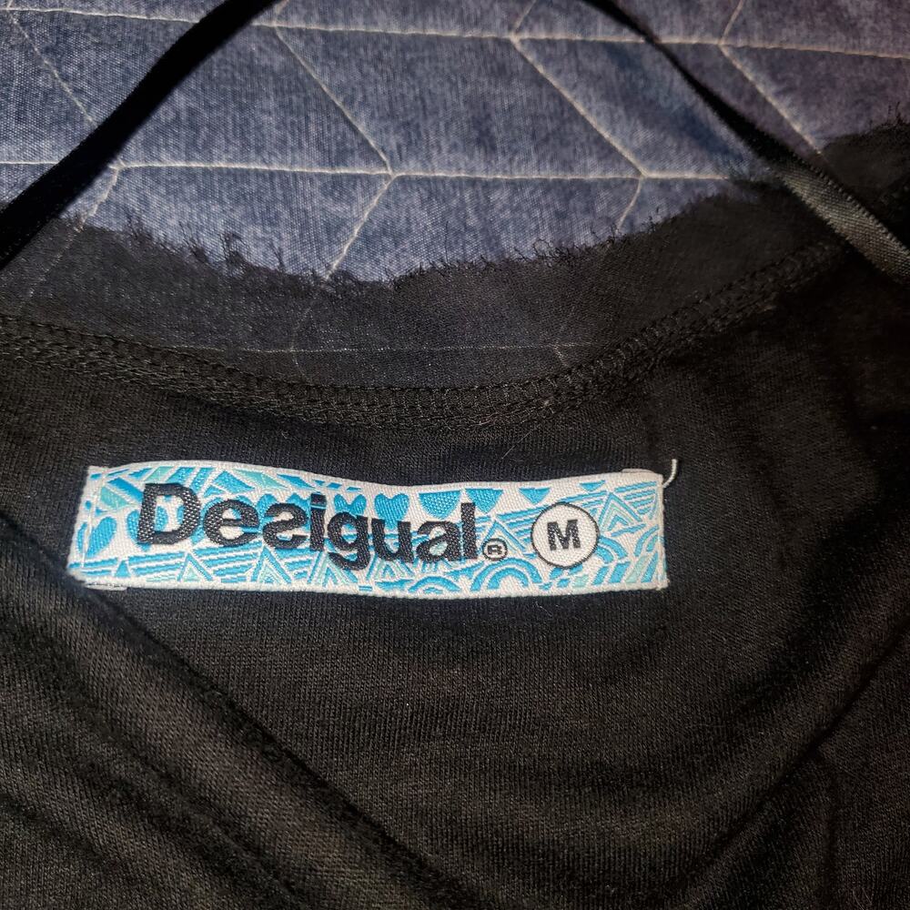 Desigual Embellished Heart Graphic Tee Black Boho Festival Top M - Picture 6 of 8